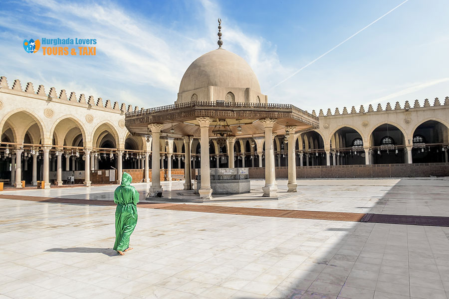 مسجد ابن طولون مسجد ابن طولون تاريخ بناء جامع الطولوني اهم المساجد الأثريّة الشهيرة في السيدة زينب